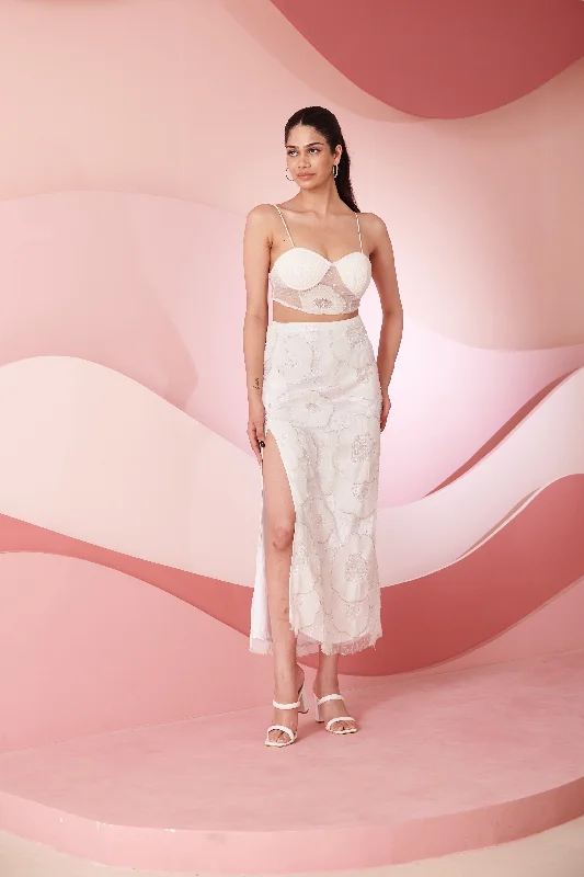 Weekend Special Kiera White Flower Embroidery Coord Set