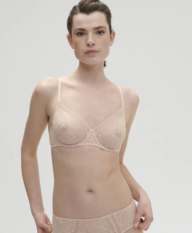 Savings Galore Comete Molded Full Cup Bra In Pink Sand