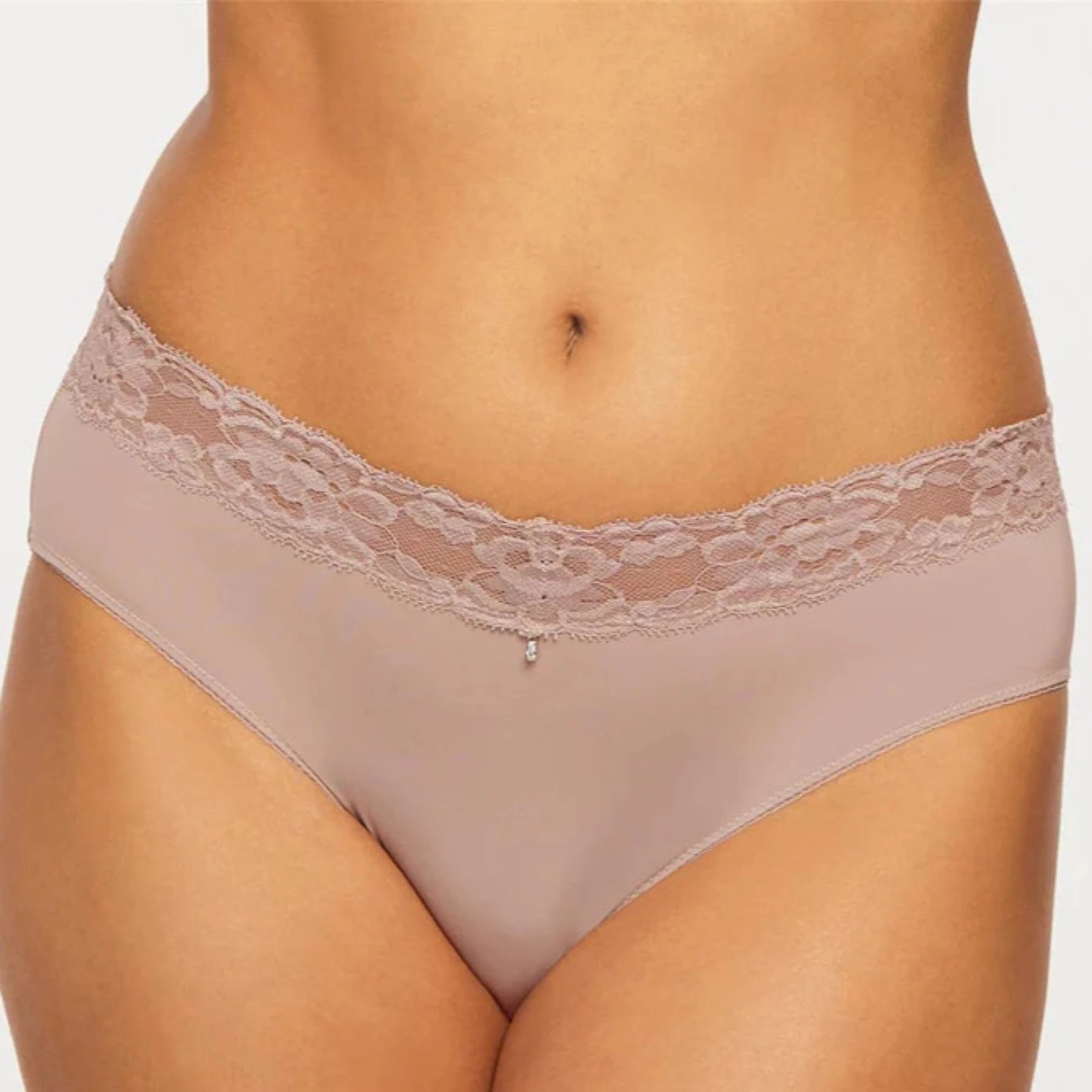 Special Price Essentials Brief 9004 - Moonshell