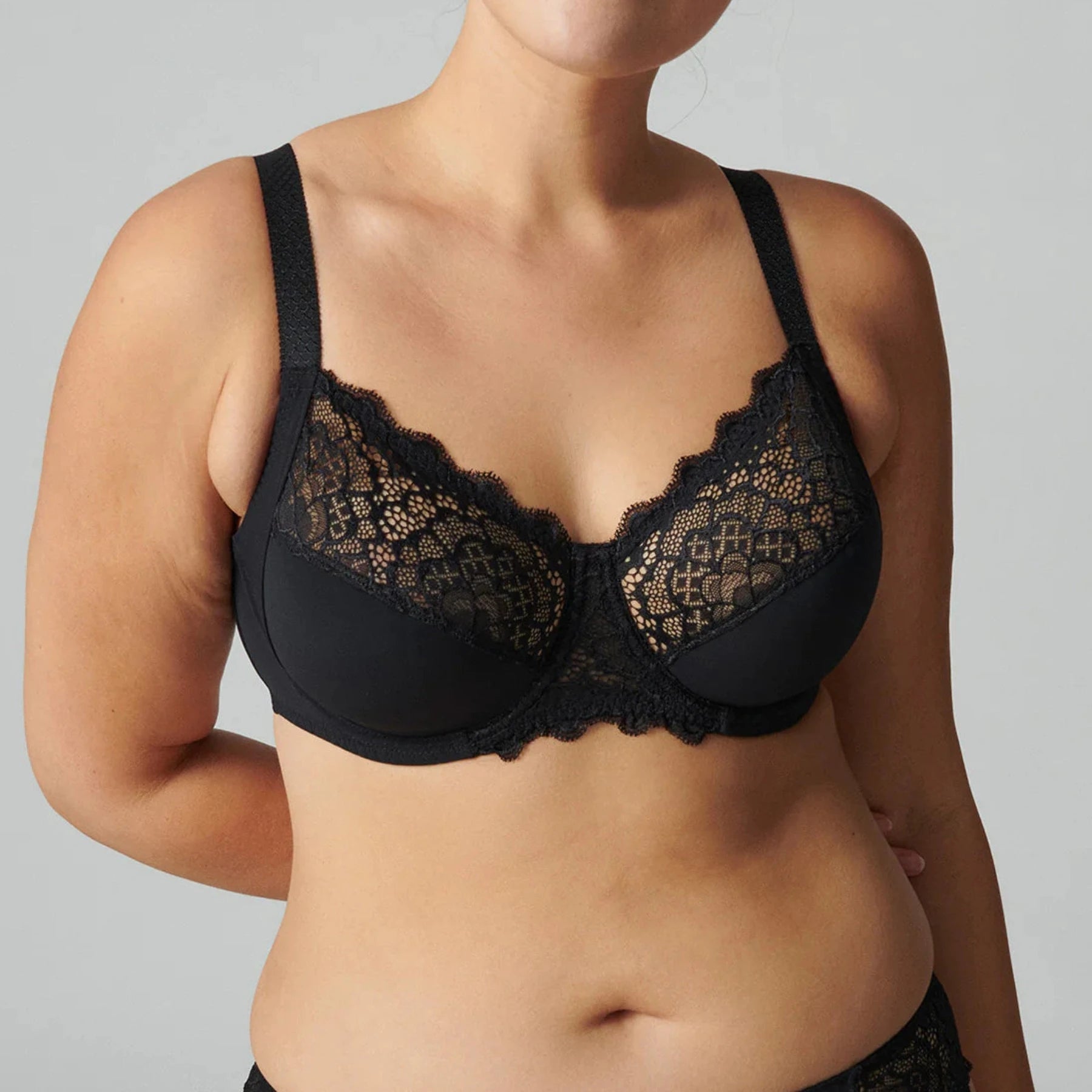 Exclusive Weekend Offers Inside Caresse Full Cup Bra 12A320 - Black